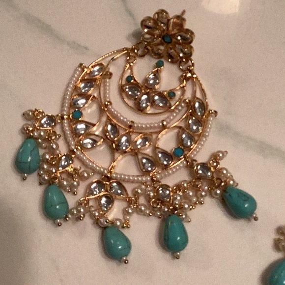 Long earring, Indian traditional Earring - Picture 3 of 4